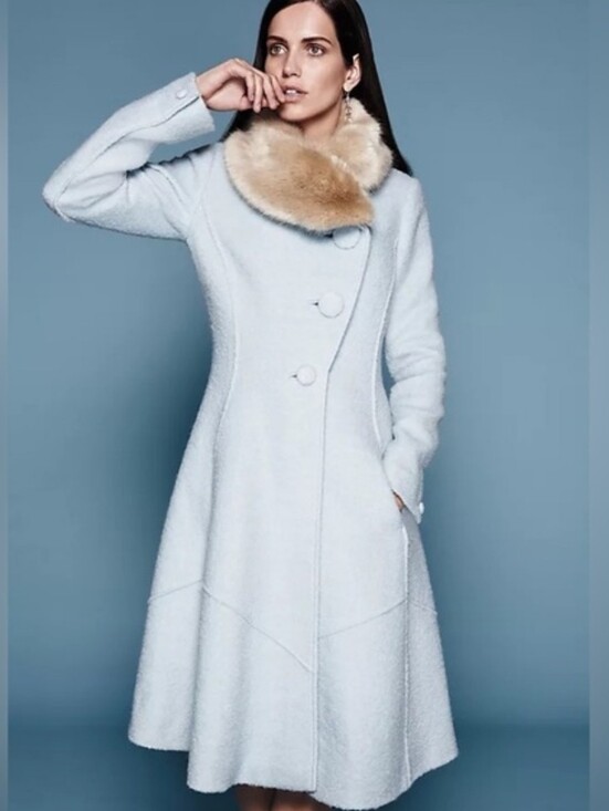 Anthropologie Jackets & Blazers - ANTHROPOLOGIE SIZE 12 elevenses beatrix coat *RARE* fur collar, ice queen